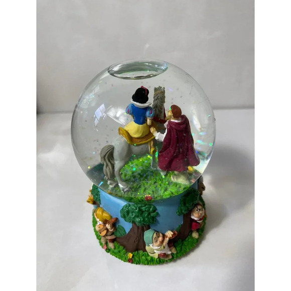 Disney Snow White Prince Florian "I Love You Truly” Snow Globe Music Box Enesco - Picture 7 of 9